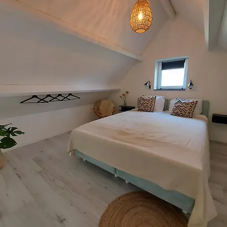 't Witte Met Jacuzzi Optioneel * Klundert